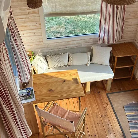 Tiny Chouette Et Jacuzzi Chalet Doulezon