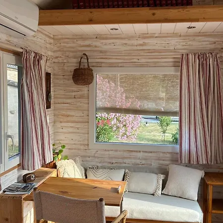 Chalet Tiny Chouette Et Jacuzzi Doulezon